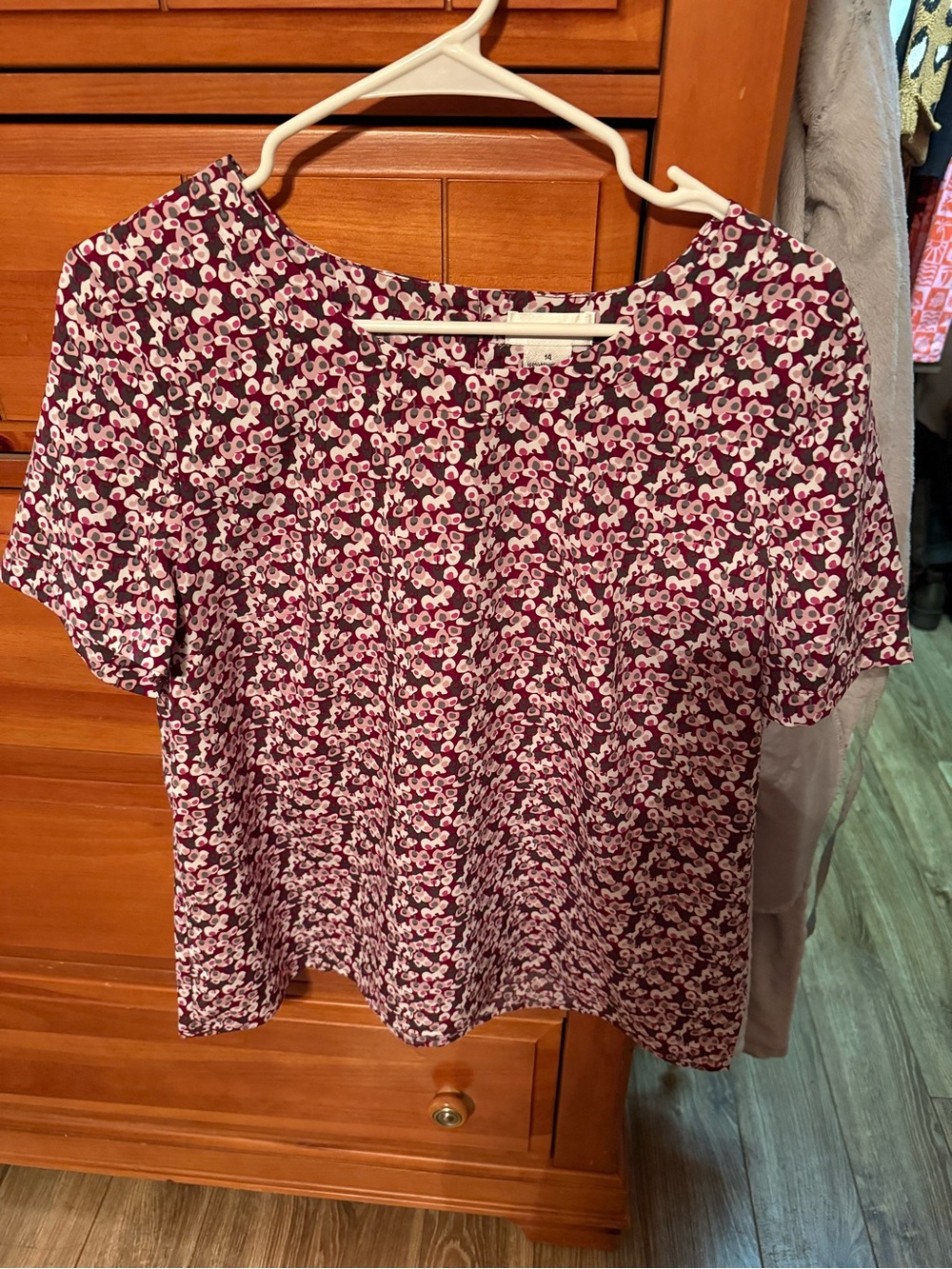 Women’s Short Sleeve blouse